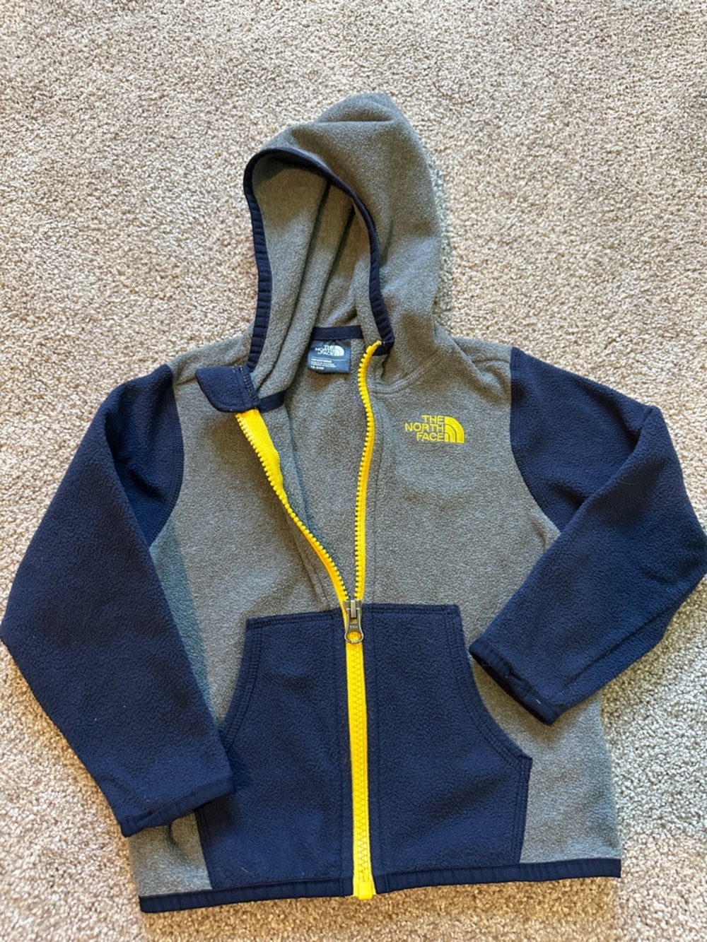 The North Face Kids Two-Tone Fleece Hoodie in Gray, Navy & Yellow